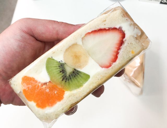 fruit sanwich